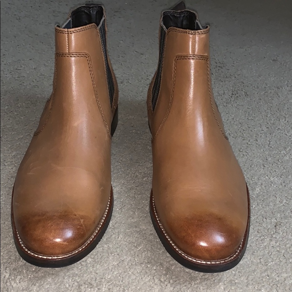 Brown Chelsea boots